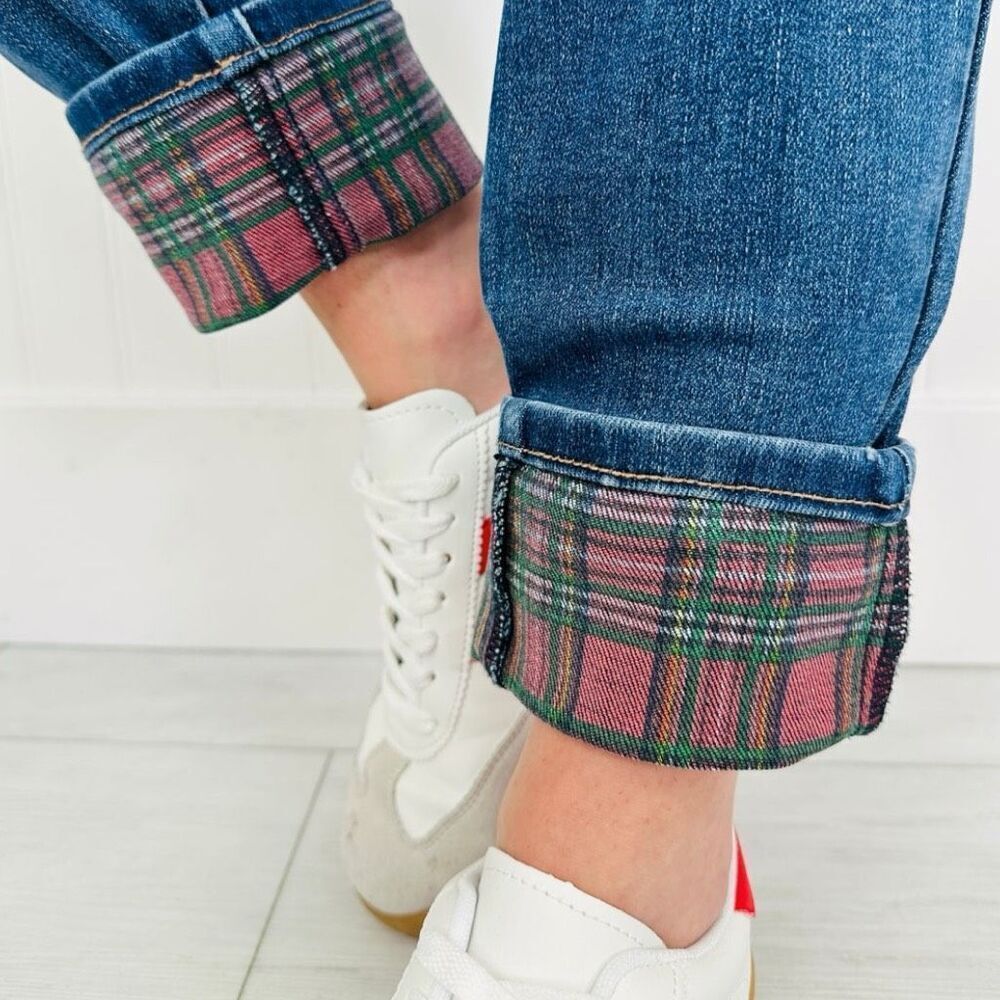 Judy Blue Buffalo Plaid Cuff Straight Leg Jeans Mid Rise Size 13/31 NWT - Picture 10 of 16